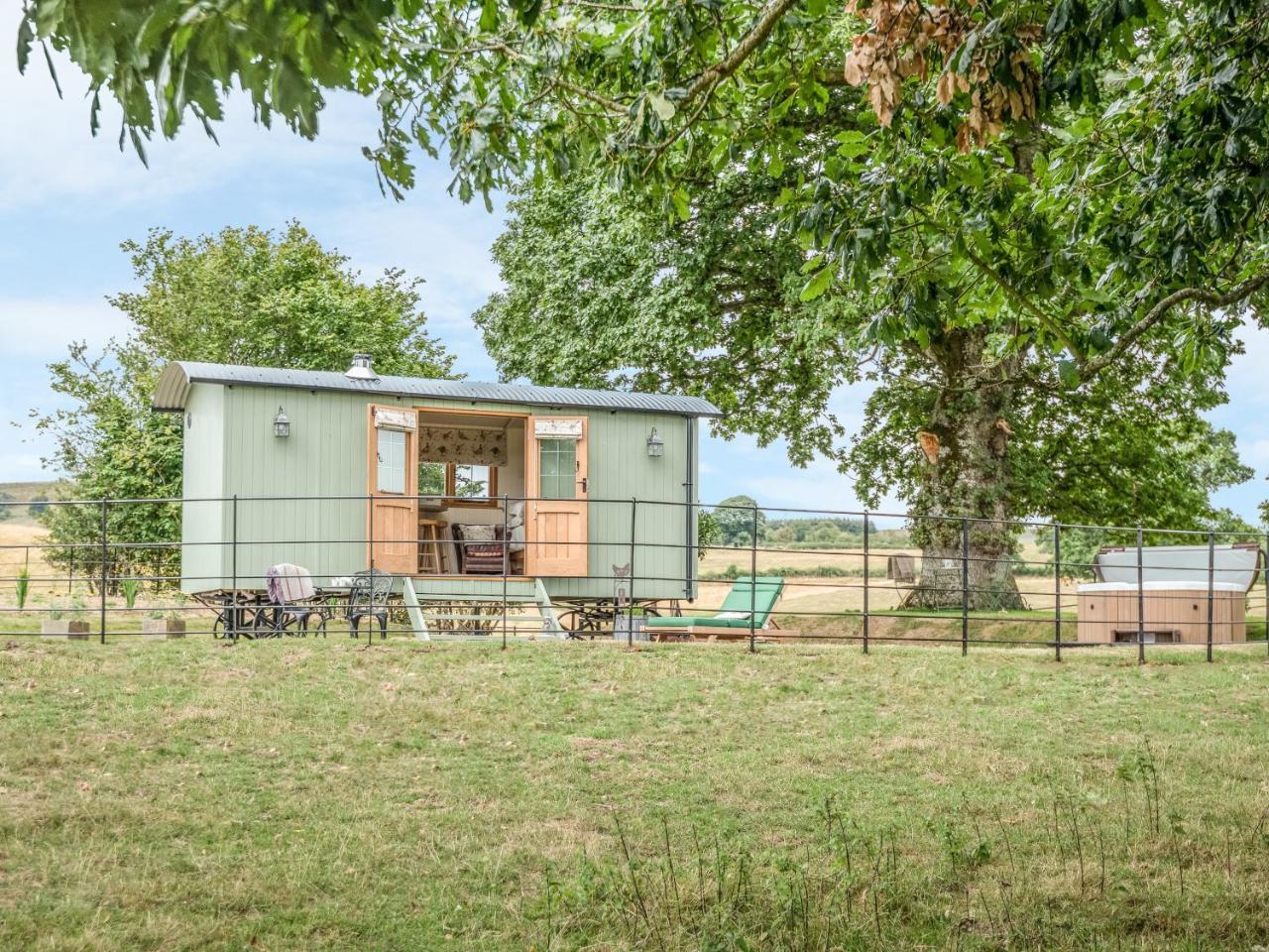 הוילה Llanbadarn Fynydd Padarn'S Hut מראה חיצוני תמונה